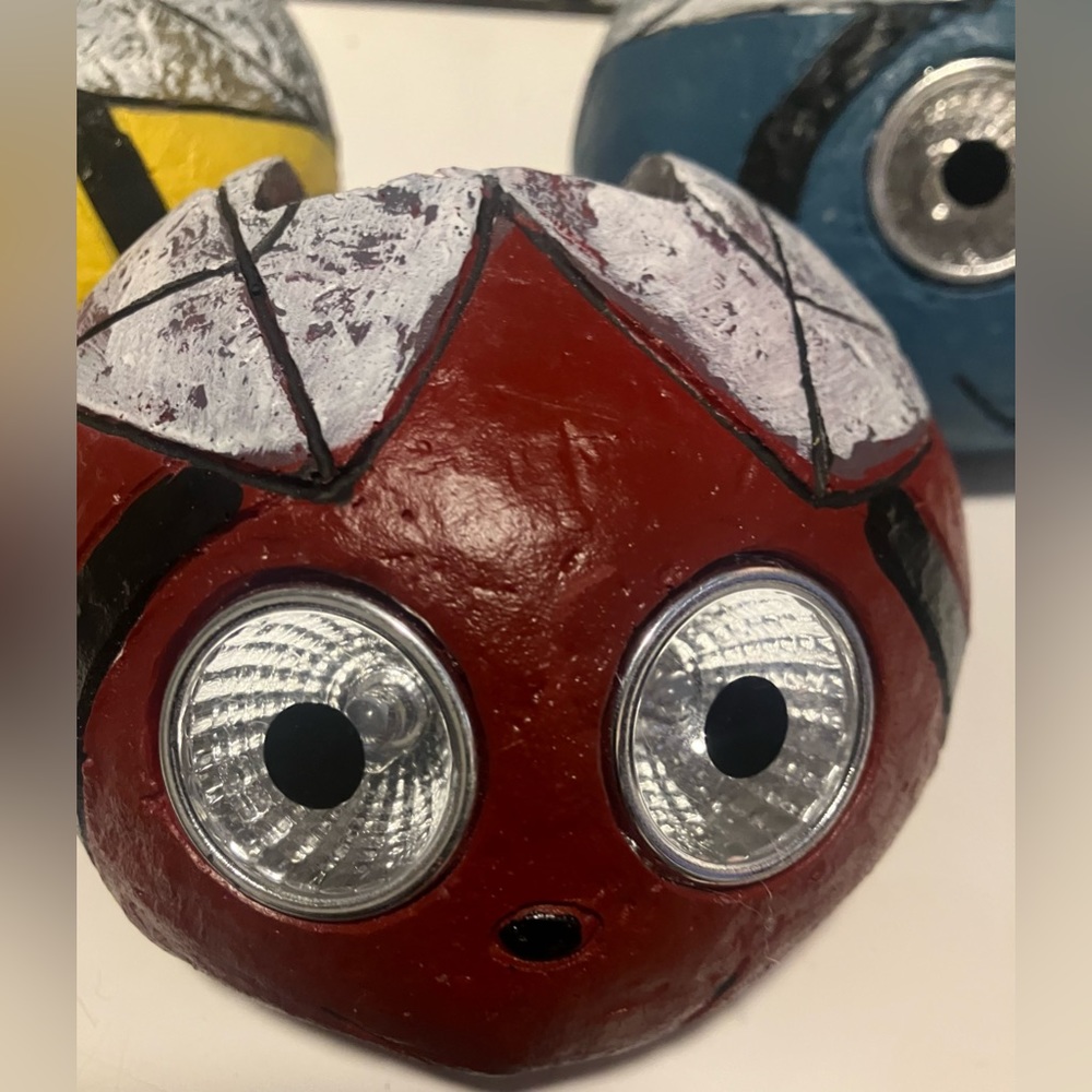 Set of Three Garden Ladybug With Solar Light - Picture 3 of 6